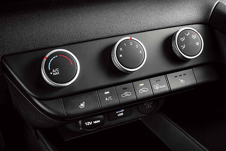 Front AC Controls of Hyundai Elantra Front AC Controls of Hyundai Elantra