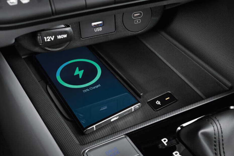 Power Accessories Outlet View of Hyundai Elantra in UAE