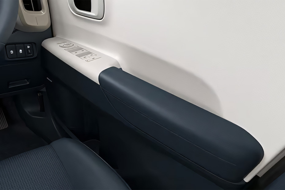 Hyundai Venue 2026 Drivers Side In Side Door Controls in UAE