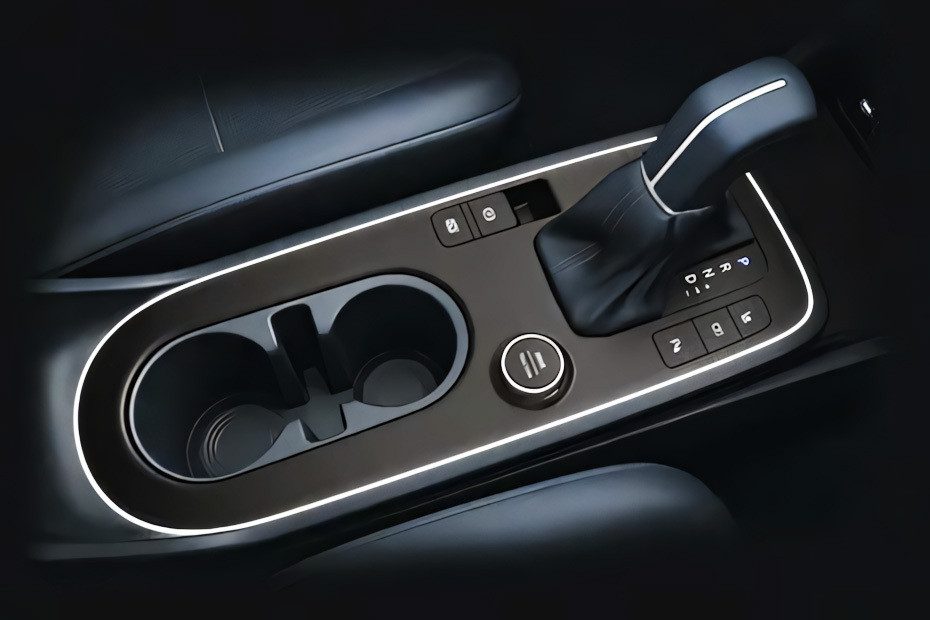 Hyundai Venue 2026 Gear Shifter in UAE