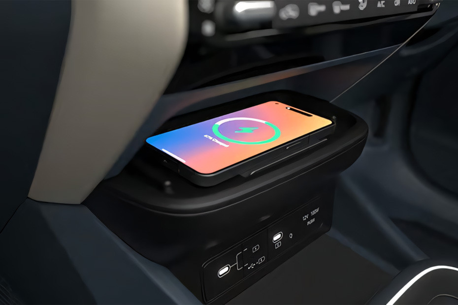 Power Accessories Outlet View of Hyundai Venue 2026 in UAE