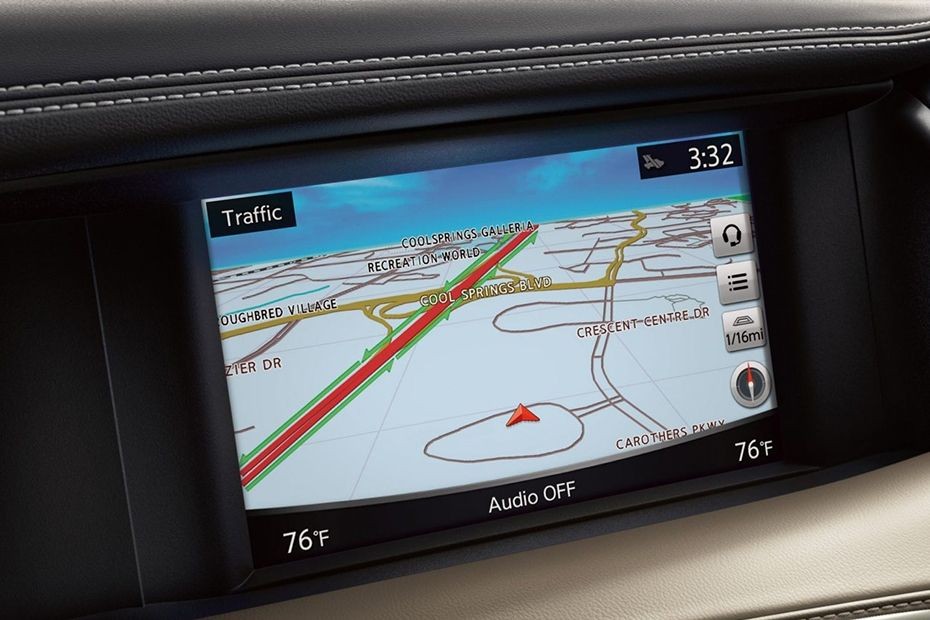 Q30 gps navigator in UAE