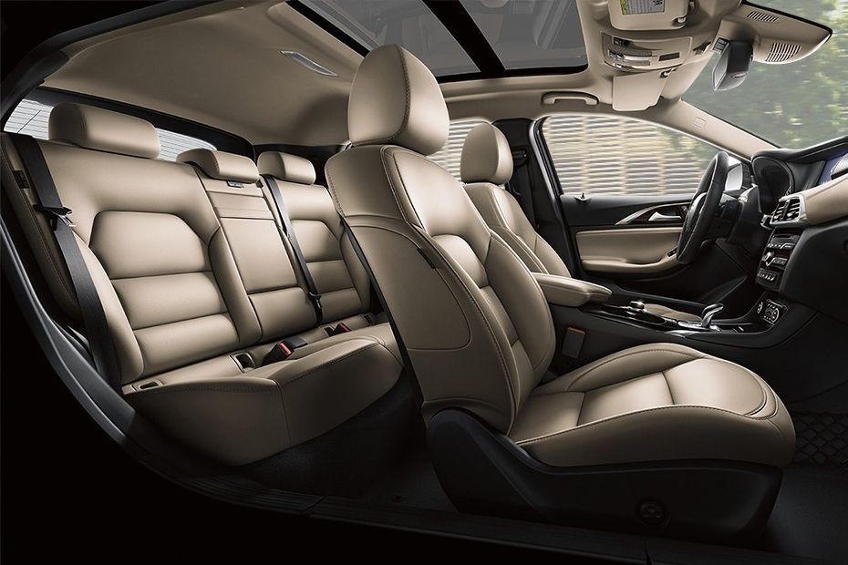 Infiniti Q30 Rd Row Seat in UAE