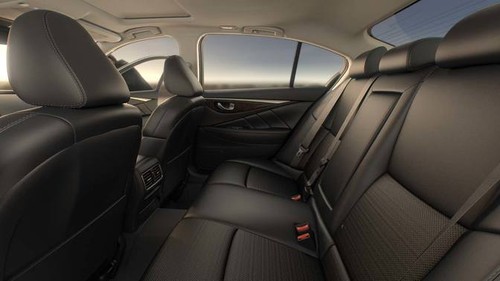 Infiniti Q50 Hybrid Rear Seats