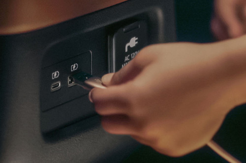 Power Accessories Outlet View of Infiniti QX60 (2024-2025)