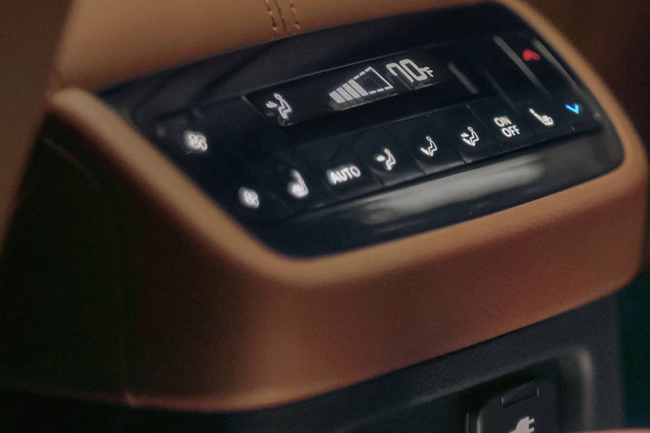 QX60 Rear AC Controls QX60 Rear AC Controls