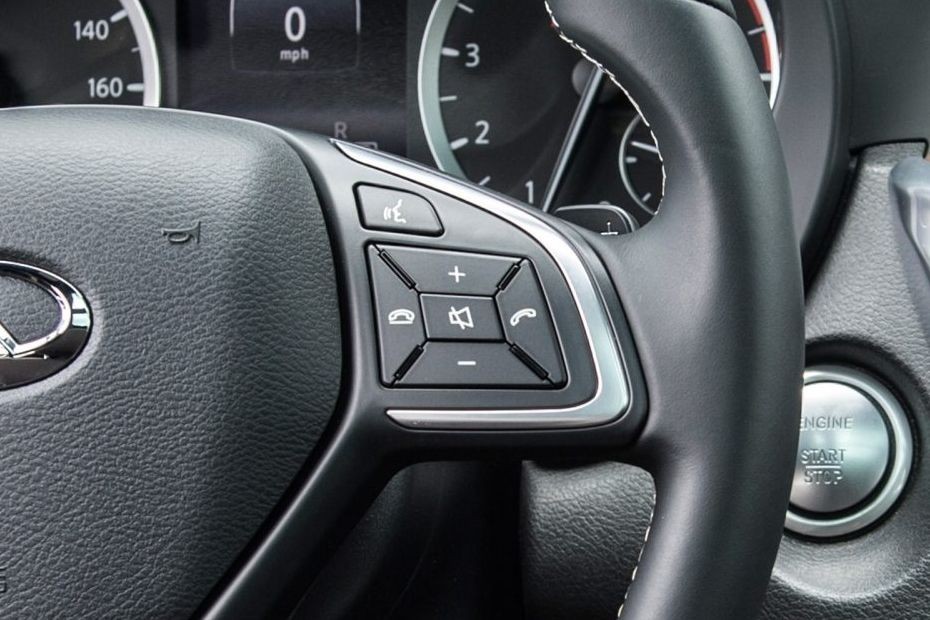 Infiniti QX30 Multi Function Steering in UAE