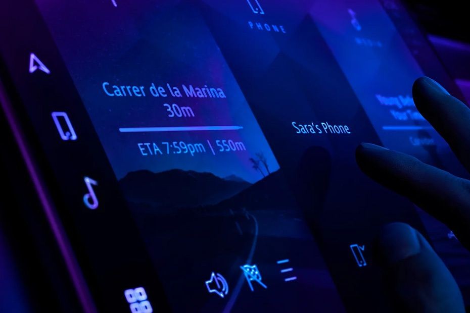 I-Pace touch screen in UAE