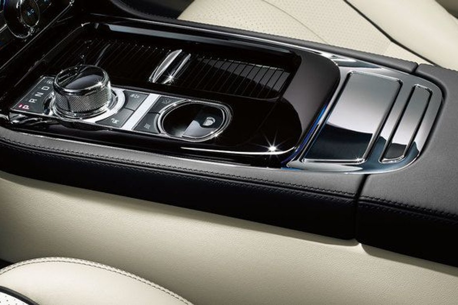 Jaguar XJ Supersport LWB Gear Shifter in UAE