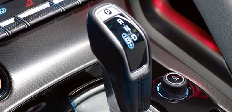 Jaguar F Type R AWD Coupe Gear Shifter Jaguar F Type R AWD Coupe Gear Shifter