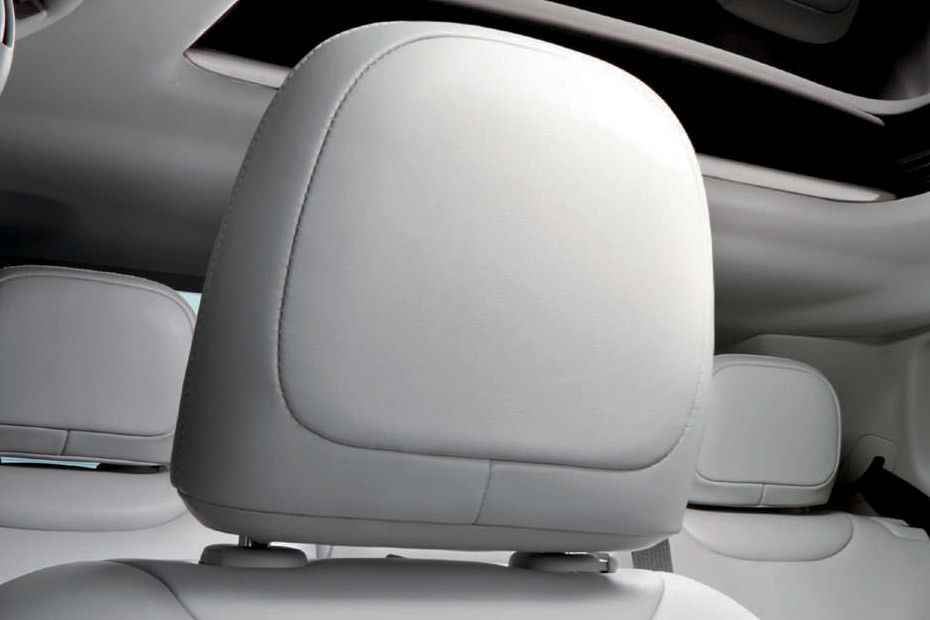 Discontinued Jeep Compass Features & Specs Zigwheels