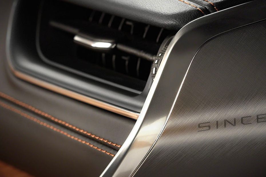 Grand Cherokee Front Side Ac Vents in UAE