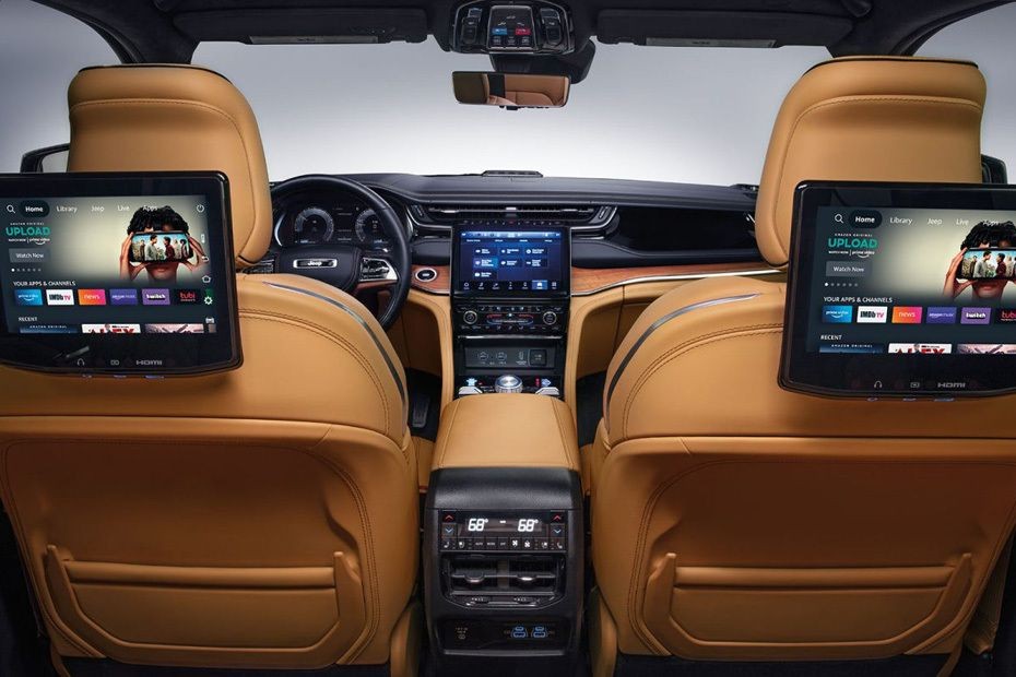 Rear Seat Entertainment of Jeep Grand Cherokee in UAE