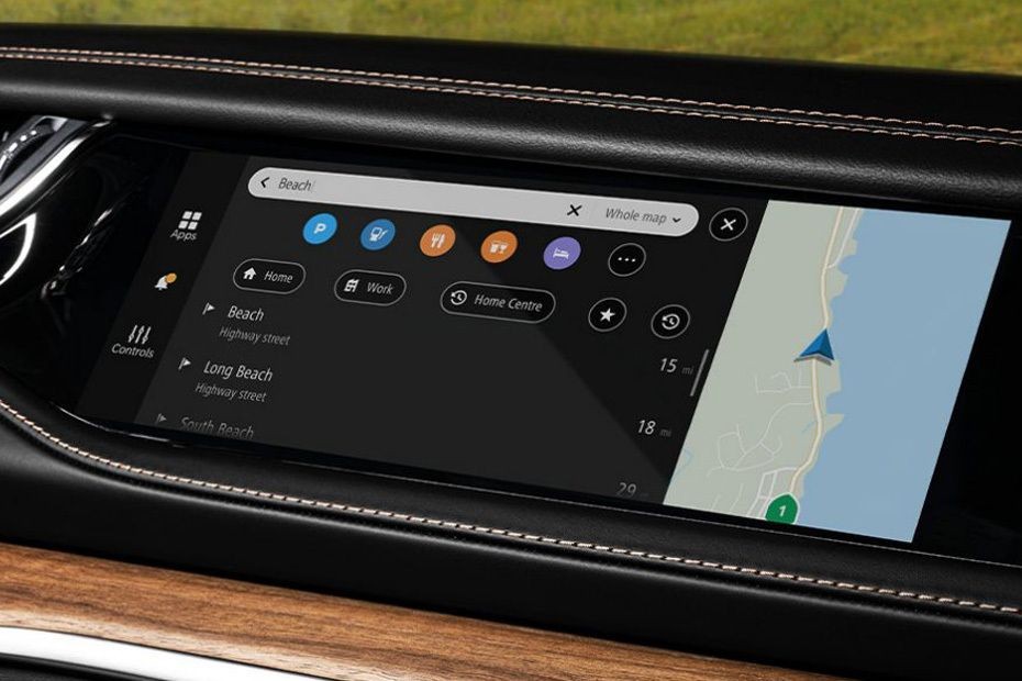 Grand Cherokee touch screen in UAE