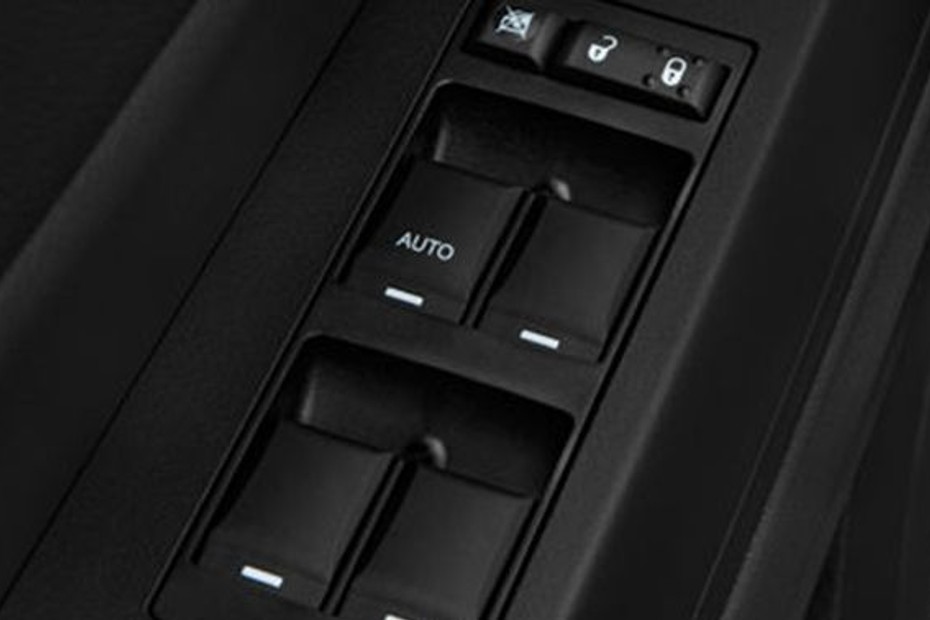 Jeep Compass (2012-2021) Drivers Side In Side Door Controls in UAE