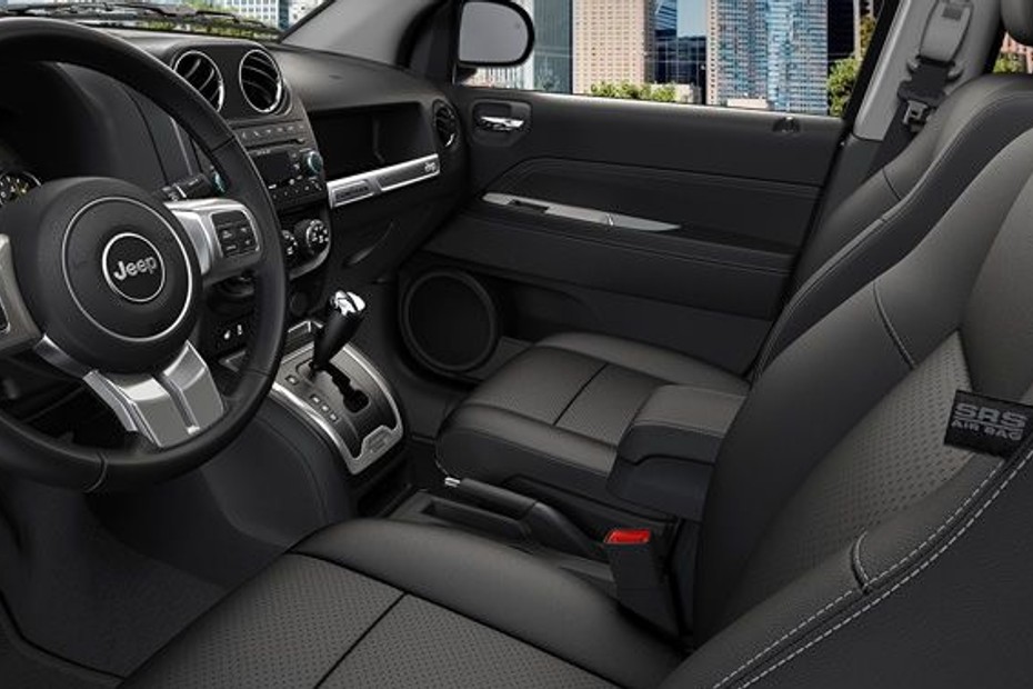 Compass (2012-2021) Front Seats in UAE