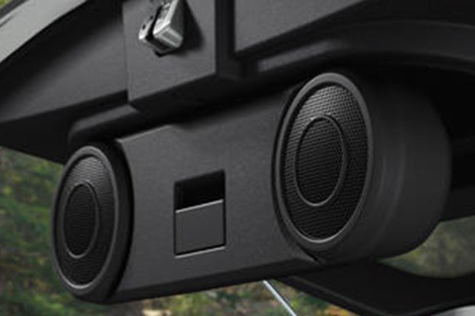 Speakers View of Jeep Compass (2012-2021) in UAE