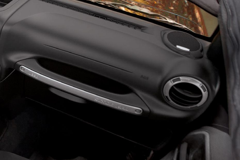 Wrangler Unlimited Front Side Ac Vents in UAE