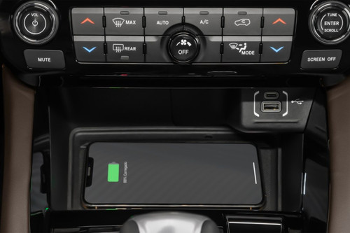Power Accessories Outlet View of Jeep Commander