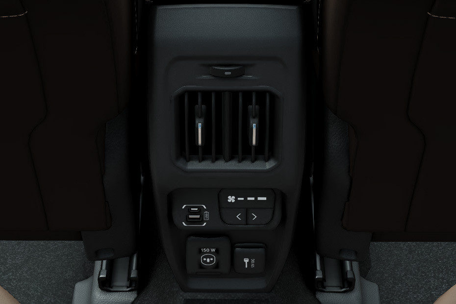 Commander Rear AC Controls