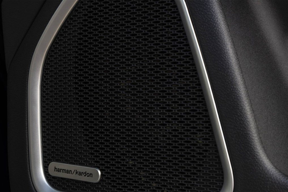 Speakers View of Jeep Commander in UAE