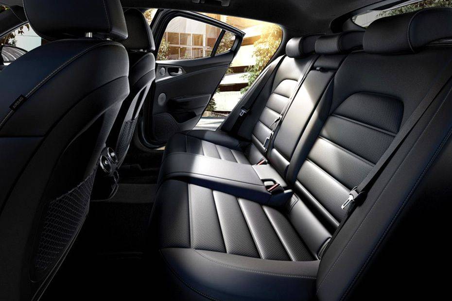 KIA Stinger Rear Seats KIA Stinger Rear Seats