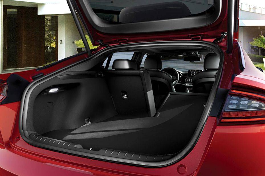 Storage Closer View of KIA Stinger Storage Closer View of KIA Stinger