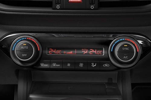 Front AC Controls of KIA Cerato
