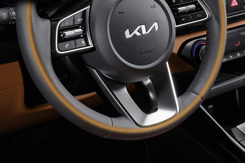 KIA Cerato Multi Function Steering