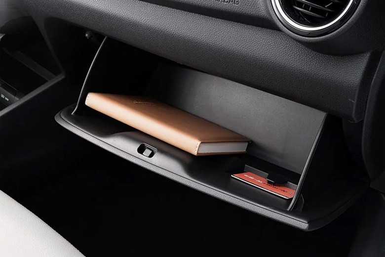 KIA Pegas Glove Box