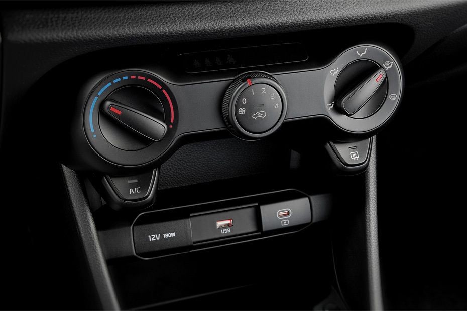 Front AC Controls of KIA Picanto in UAE
