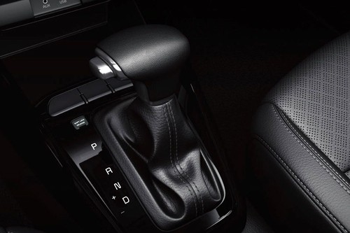 KIA Rio 4-Door Gear Shifter