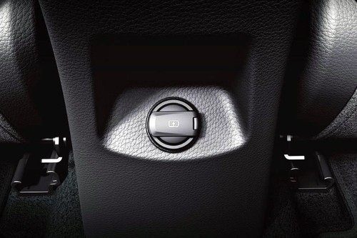 Rio 5-Door Rear AC Controls