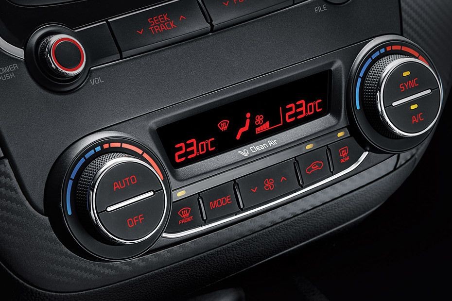 Front AC Controls of KIA Cerato (2012-2021) in UAE