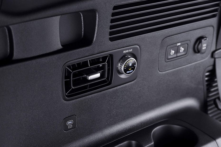 Sorento Rear AC Controls in UAE