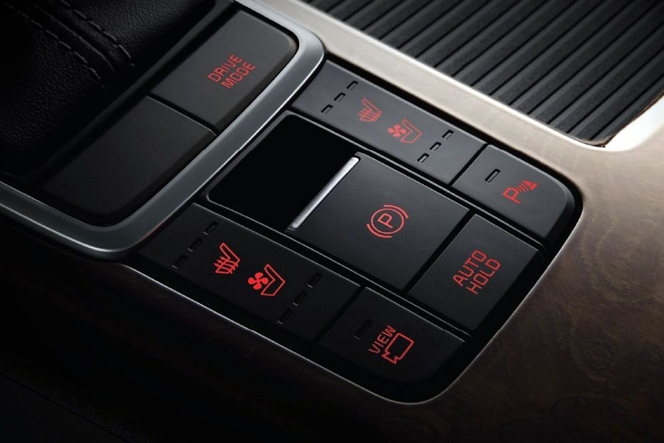 Center Controls of KIA Optima (2012-2021) in UAE
