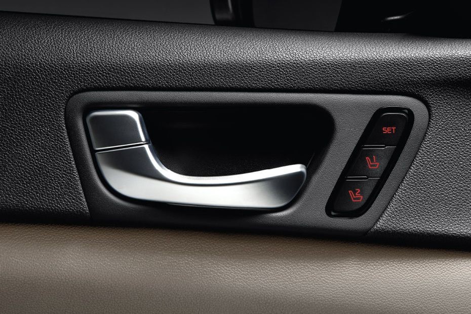 door handle interior of KIA Optima (2012-2021) in UAE