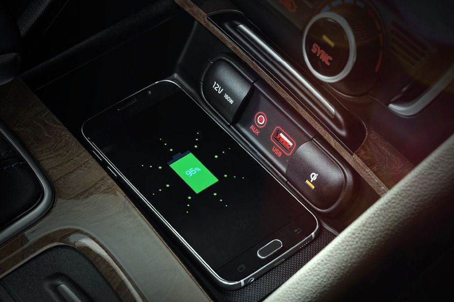 Power Accessories Outlet View of KIA Optima (2012-2021) in UAE