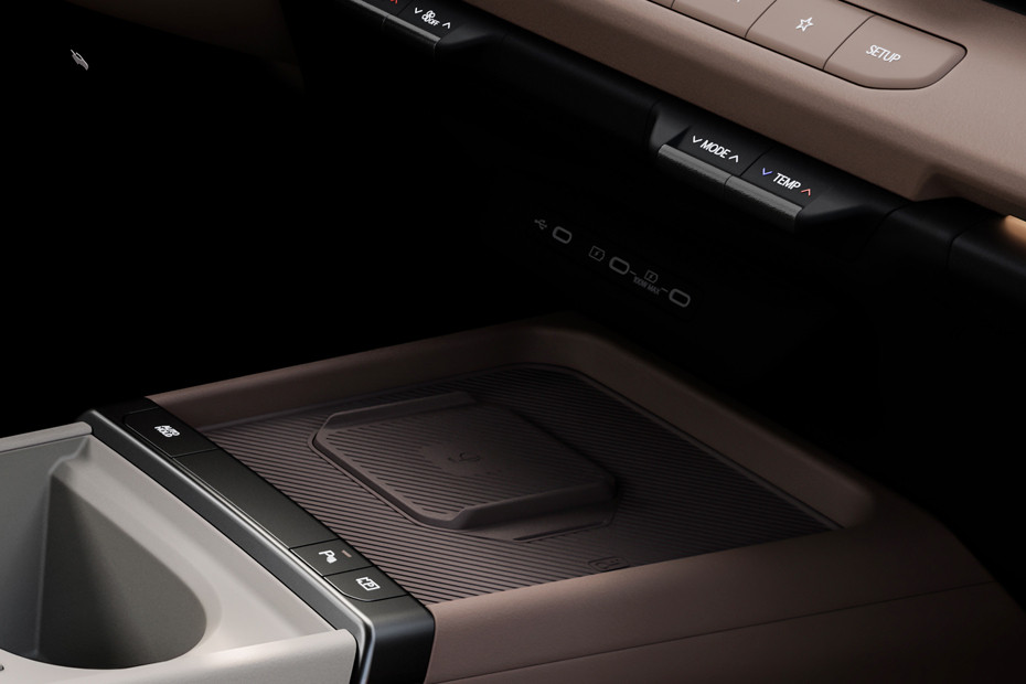 Power Accessories Outlet View of KIA Seltos 2026