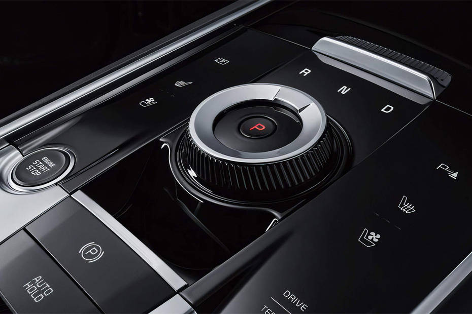 Center Controls of KIA Sportage L Center Controls of KIA Sportage L