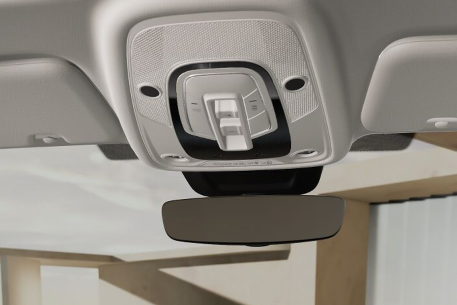 Q8 Courtesy Lamps in UAE