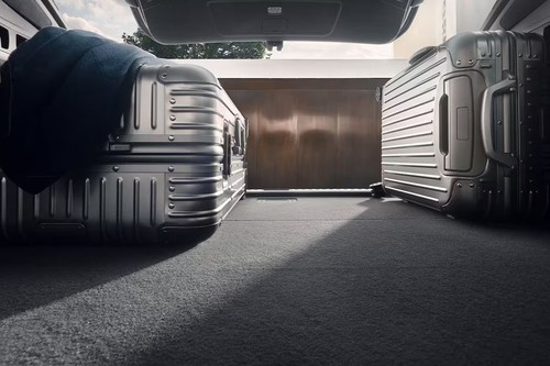 Folding Seats of Audi RS6 Avant