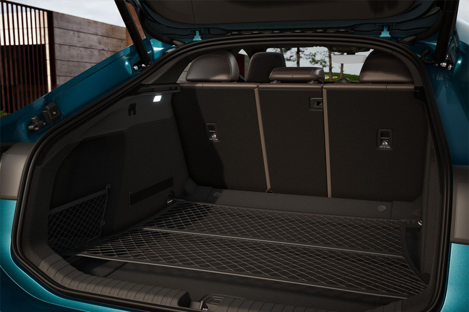 A6 E-tron Storage Area A6 E-tron Storage Area