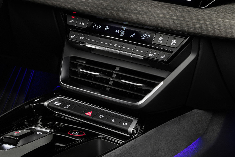 Front AC Controls of Audi S E-Tron GT in UAE