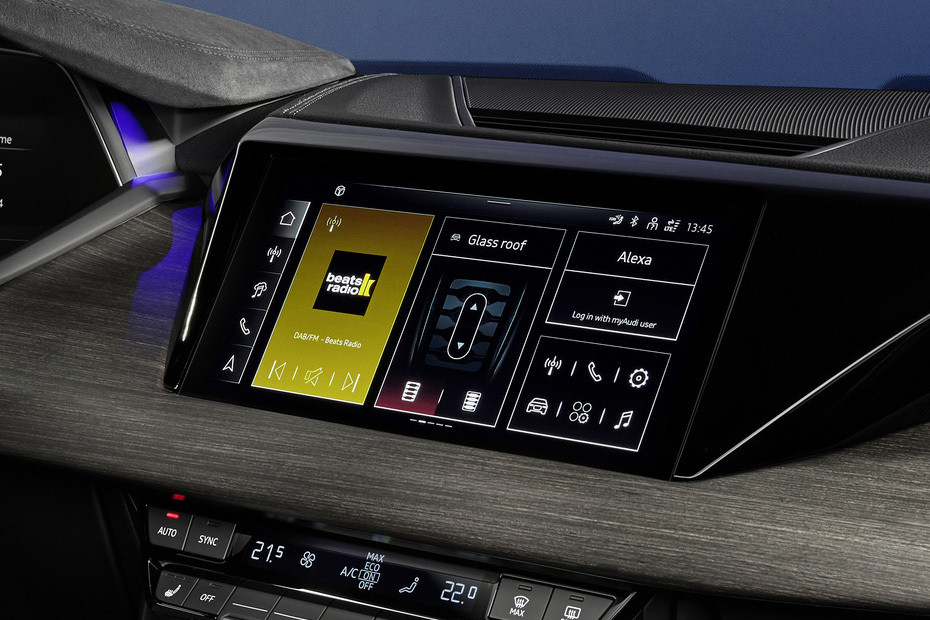 Stereo View of S E-Tron GT in UAE