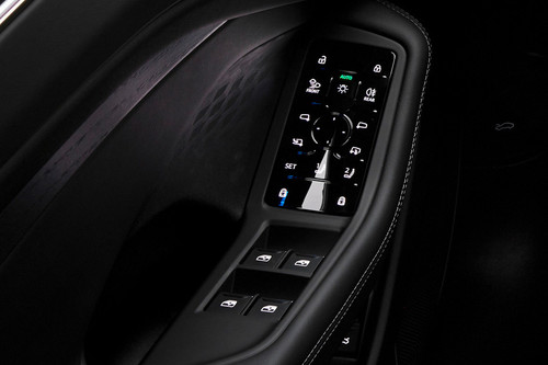 Audi A6 Drivers Side In Side Door Controls