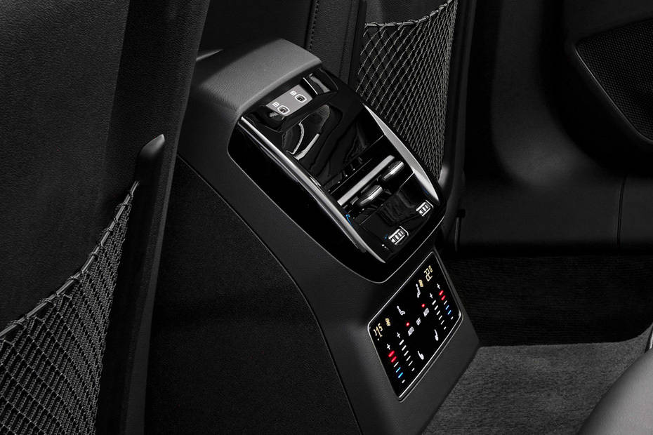 A6 2025 Rear AC Controls A6 2025 Rear AC Controls
