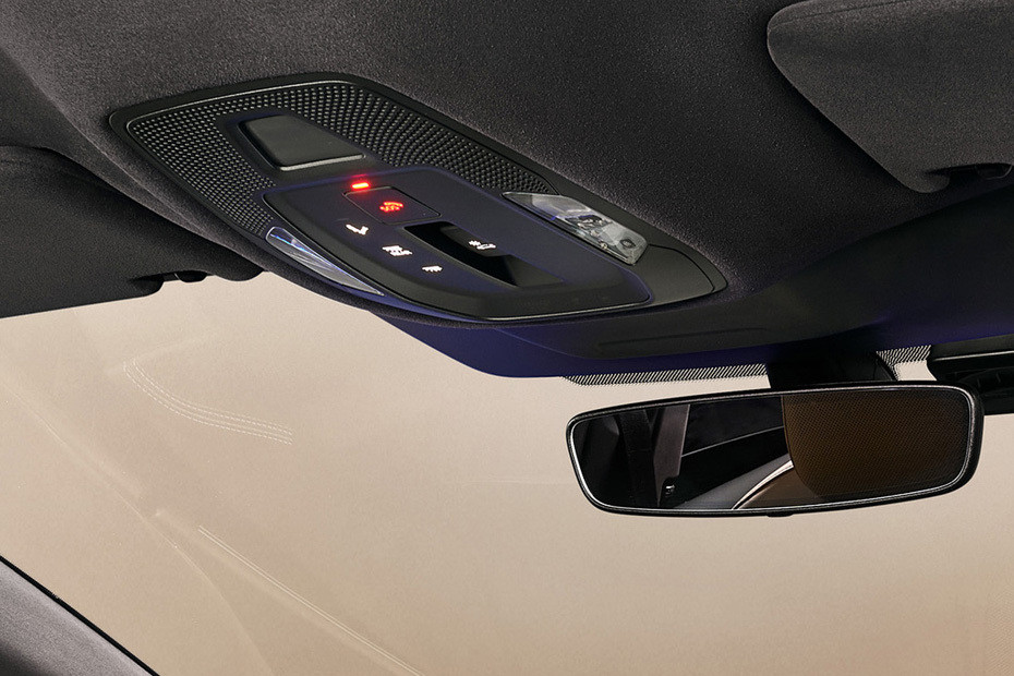 A6L e-tron Courtesy Lamps in UAE