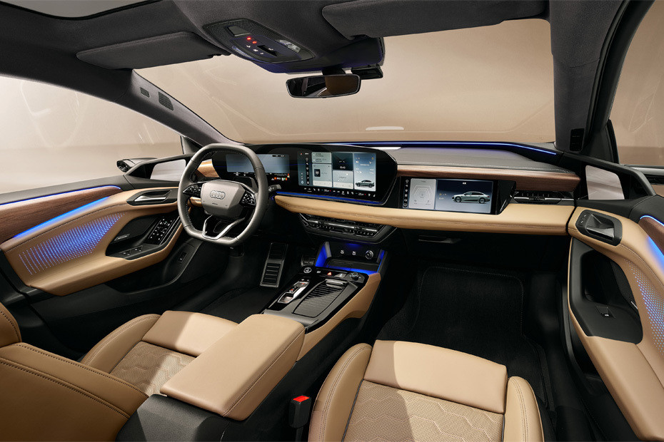 Dashboard View of A6L e-tron in UAE