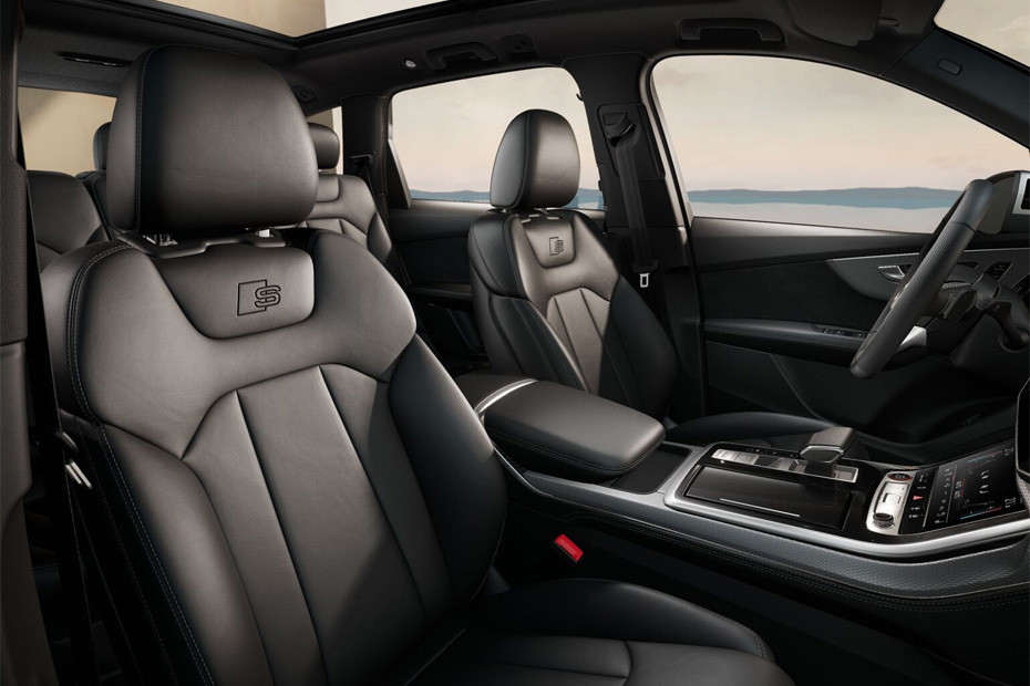 SQ7 Front Seats in UAE